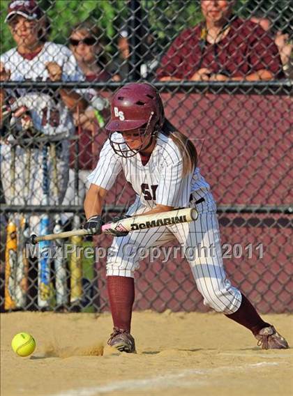 Thumbnail 2 in Bay Shore vs Farmingdale Class AA Regional Final photogallery.