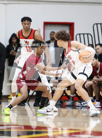 Thumbnail 3 in Harvard-Westlake vs  Alemany photogallery.