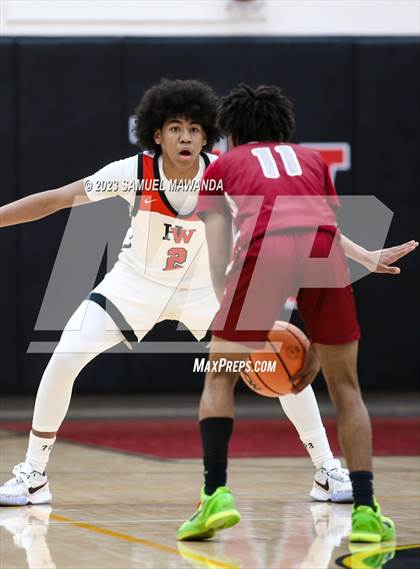 Thumbnail 3 in Harvard-Westlake vs  Alemany photogallery.