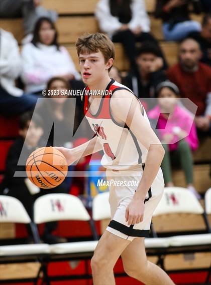Thumbnail 3 in Harvard-Westlake vs  Alemany photogallery.