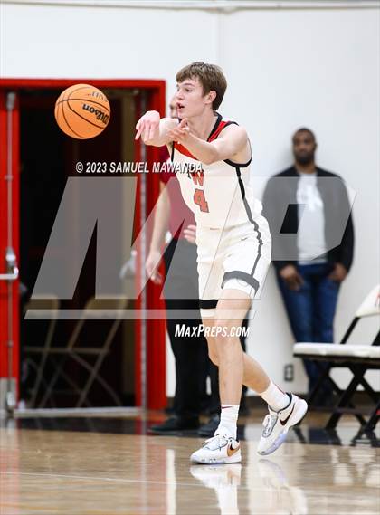 Thumbnail 3 in Harvard-Westlake vs  Alemany photogallery.