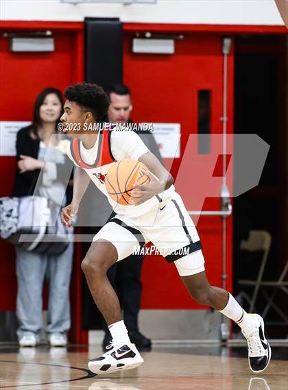 Thumbnail 3 in Harvard-Westlake vs  Alemany photogallery.