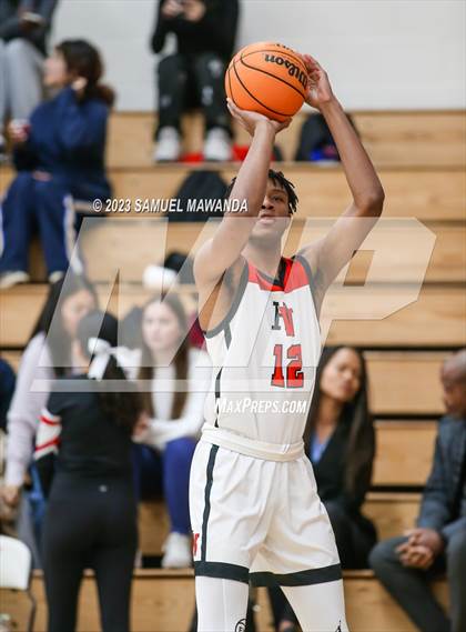Thumbnail 3 in Harvard-Westlake vs  Alemany photogallery.