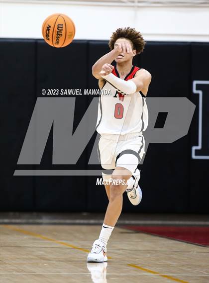 Thumbnail 2 in Harvard-Westlake vs  Alemany photogallery.
