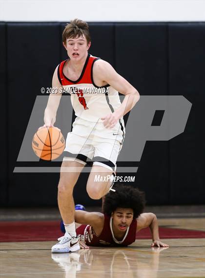 Thumbnail 2 in Harvard-Westlake vs  Alemany photogallery.