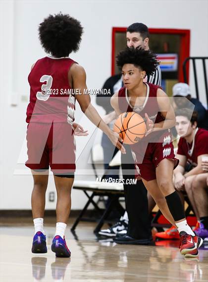Thumbnail 1 in Harvard-Westlake vs  Alemany photogallery.