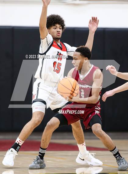 Thumbnail 2 in Harvard-Westlake vs  Alemany photogallery.