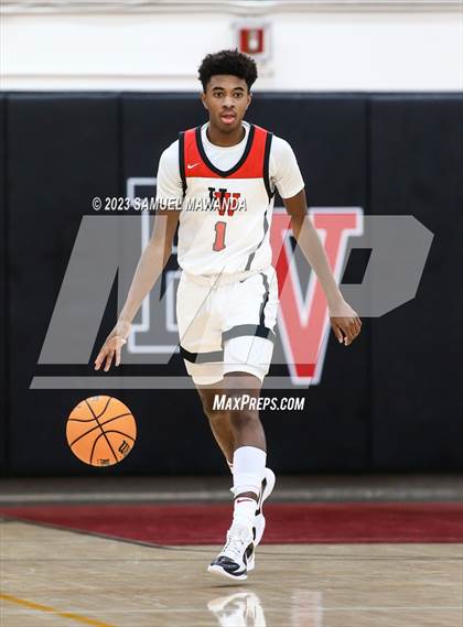 Thumbnail 2 in Harvard-Westlake vs  Alemany photogallery.