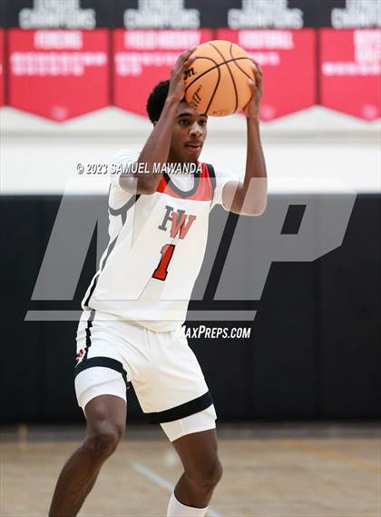 Thumbnail 2 in Harvard-Westlake vs  Alemany photogallery.