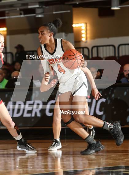 Thumbnail 3 in Rye vs White Plains (Slam Dunk Showcase) photogallery.