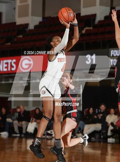 Thumbnail 3 in Rye vs White Plains (Slam Dunk Showcase) photogallery.