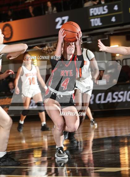 Thumbnail 3 in Rye vs White Plains (Slam Dunk Showcase) photogallery.