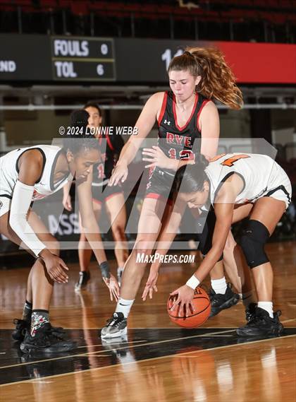 Thumbnail 2 in Rye vs White Plains (Slam Dunk Showcase) photogallery.