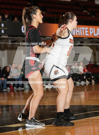 Thumbnail 3 in Rye vs White Plains (Slam Dunk Showcase) photogallery.