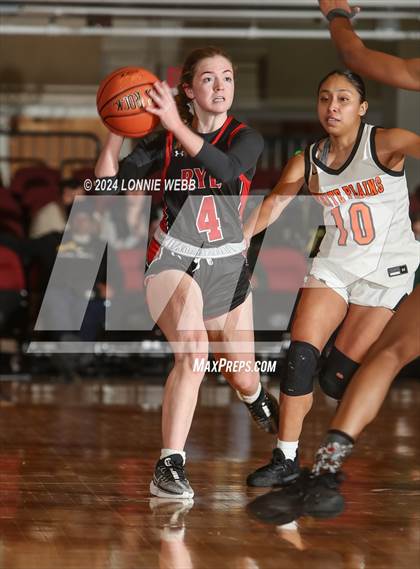 Thumbnail 3 in Rye vs White Plains (Slam Dunk Showcase) photogallery.