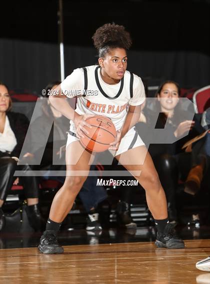 Thumbnail 1 in Rye vs White Plains (Slam Dunk Showcase) photogallery.