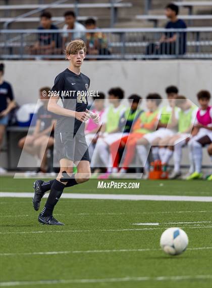 Thumbnail 2 in Seven Lakes vs. Jordan photogallery.