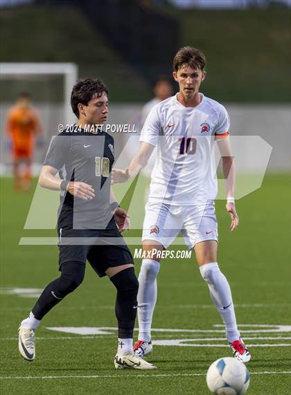 Thumbnail 2 in Seven Lakes vs. Jordan photogallery.