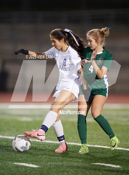 Thumbnail 3 in Petaluma vs. Castro Valley (CIF NCS Division 3 Semifinals) photogallery.