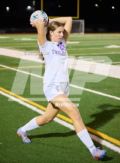 Thumbnail 2 in Petaluma vs. Castro Valley (CIF NCS Division 3 Semifinals) photogallery.
