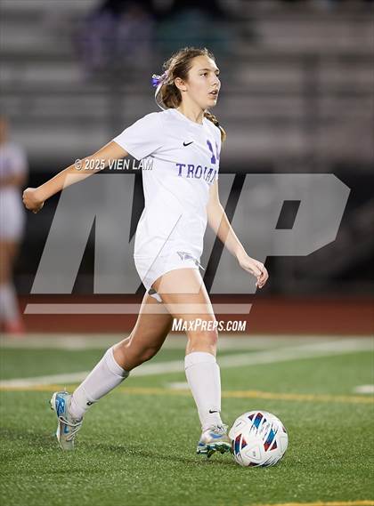 Thumbnail 1 in Petaluma vs. Castro Valley (CIF NCS Division 3 Semifinals) photogallery.