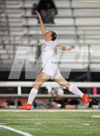 Thumbnail 1 in Petaluma vs. Castro Valley (CIF NCS Division 3 Semifinals) photogallery.