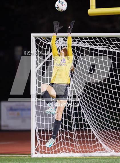 Thumbnail 3 in Petaluma vs. Castro Valley (CIF NCS Division 3 Semifinals) photogallery.