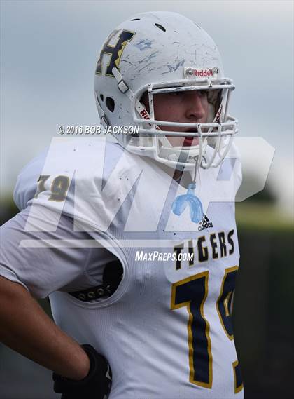 Thumbnail 3 in McDowell vs Hollidaysburg photogallery.