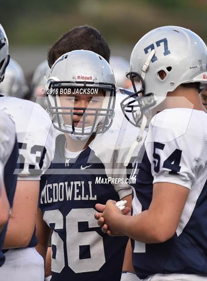 Thumbnail 3 in McDowell vs Hollidaysburg photogallery.