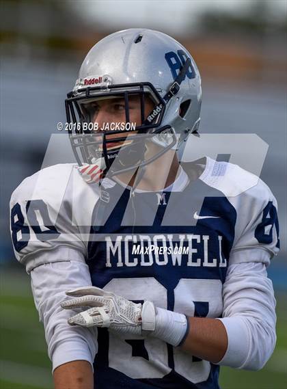 Thumbnail 1 in McDowell vs Hollidaysburg photogallery.