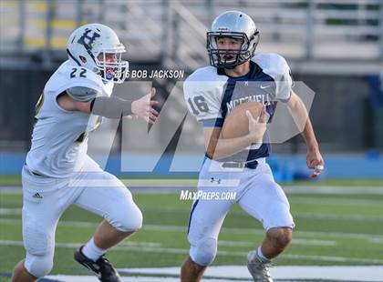 Thumbnail 3 in McDowell vs Hollidaysburg photogallery.