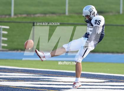 Thumbnail 2 in McDowell vs Hollidaysburg photogallery.