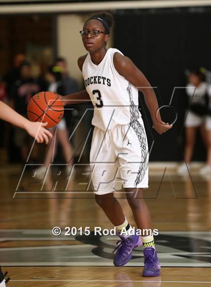 Thumbnail 2 in Pius X @ Lincoln Northeast photogallery.