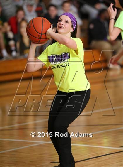 Thumbnail 1 in Pius X @ Lincoln Northeast photogallery.