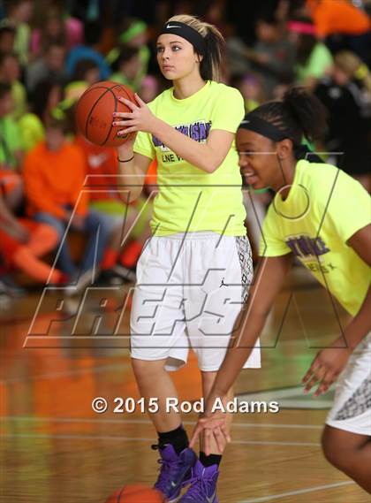 Thumbnail 1 in Pius X @ Lincoln Northeast photogallery.