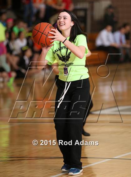 Thumbnail 3 in Pius X @ Lincoln Northeast photogallery.