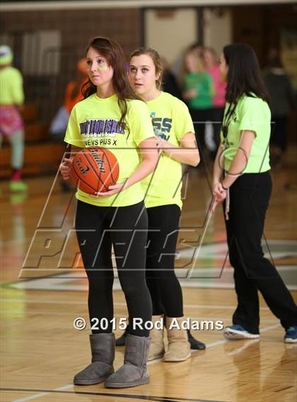 Thumbnail 2 in Pius X @ Lincoln Northeast photogallery.