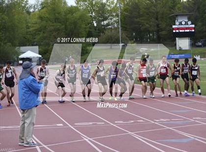 Thumbnail 1 in 50th Annual Loucks Games (Men's Section 1 Mile) photogallery.