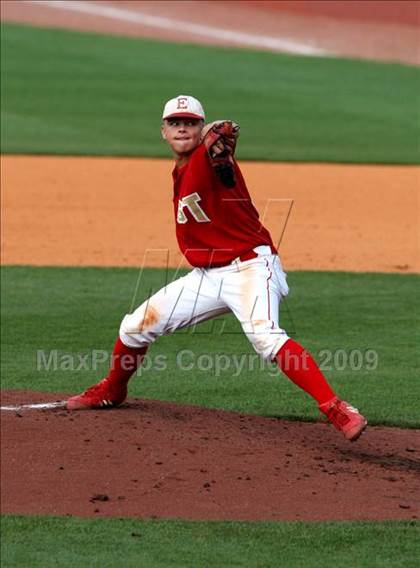 Thumbnail 2 in Owensboro vs Bullitt East (Ky. State Semifinals) photogallery.