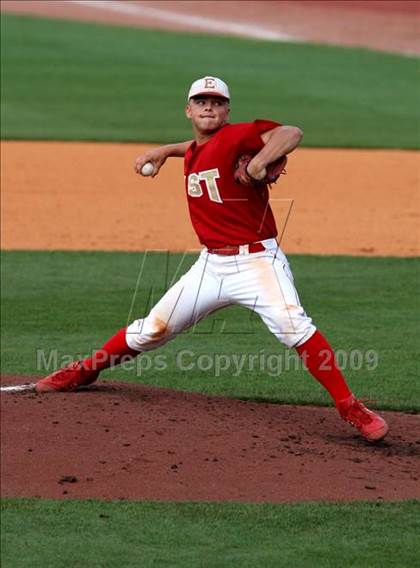 Thumbnail 3 in Owensboro vs Bullitt East (Ky. State Semifinals) photogallery.