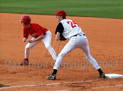 Thumbnail 2 in Owensboro vs Bullitt East (Ky. State Semifinals) photogallery.