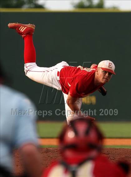 Thumbnail 1 in Owensboro vs Bullitt East (Ky. State Semifinals) photogallery.