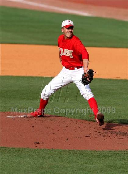 Thumbnail 2 in Owensboro vs Bullitt East (Ky. State Semifinals) photogallery.