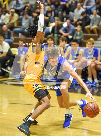 Thumbnail 1 in Santa Margarita vs. Rancho Christian photogallery.