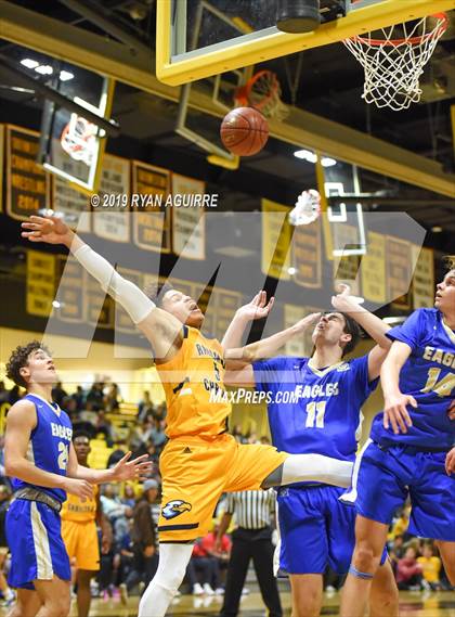 Thumbnail 1 in Santa Margarita vs. Rancho Christian photogallery.