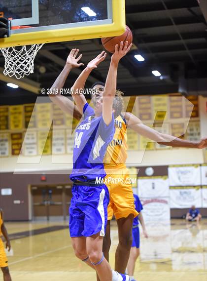 Thumbnail 3 in Santa Margarita vs. Rancho Christian photogallery.