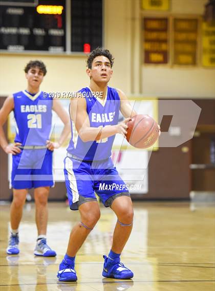 Thumbnail 3 in Santa Margarita vs. Rancho Christian photogallery.