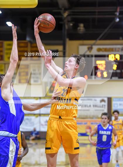 Thumbnail 3 in Santa Margarita vs. Rancho Christian photogallery.