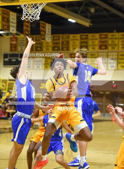 Thumbnail 2 in Santa Margarita vs. Rancho Christian photogallery.