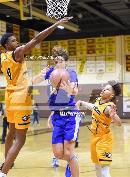 Thumbnail 2 in Santa Margarita vs. Rancho Christian photogallery.